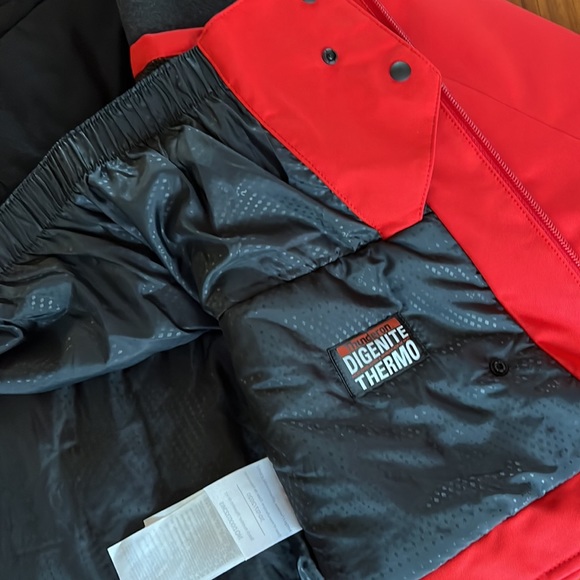 Phenix Juniors’ Ski Club Jacket (Unisex) - Picture 14 of 16